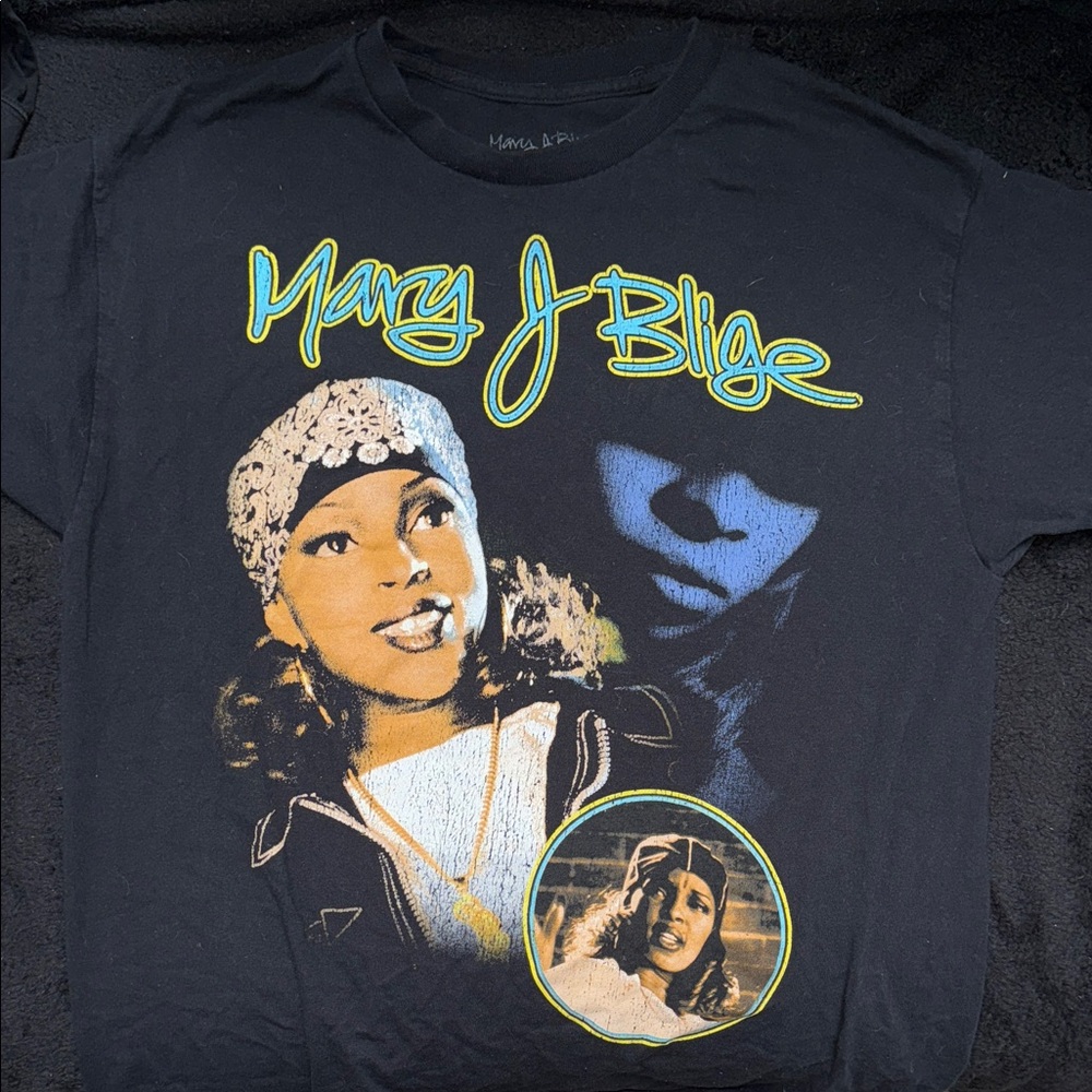 Mary J Blige Graphic Black Tee